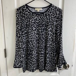 Women’s Large Michael Kors Blouse in excellent condition